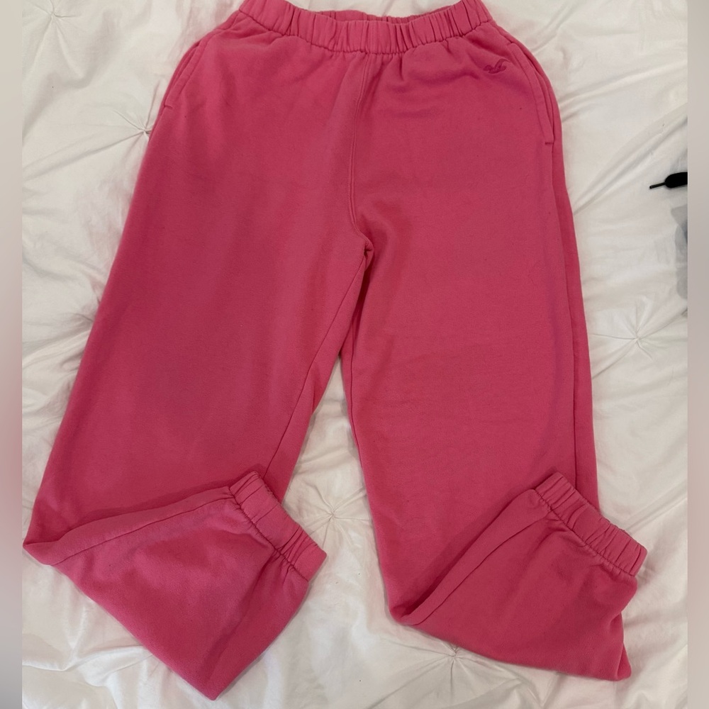 pink comfy sweatpants